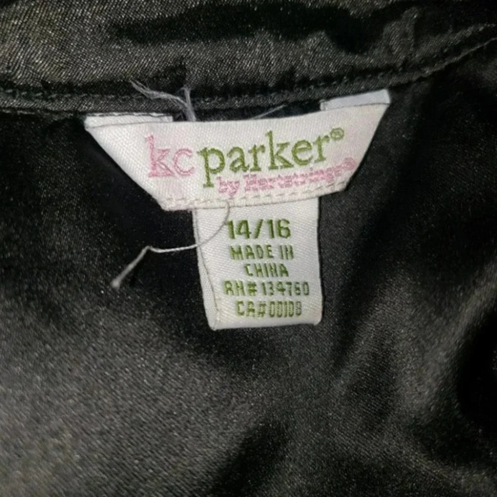 KC‎ Parker 14/16 girls faux fur black cape with bow